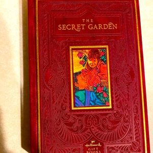 The Secret Garden Hallmark Gift Book